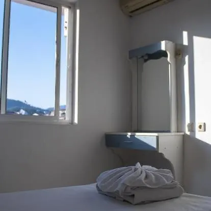 Atlantis Aparthotel 3*
